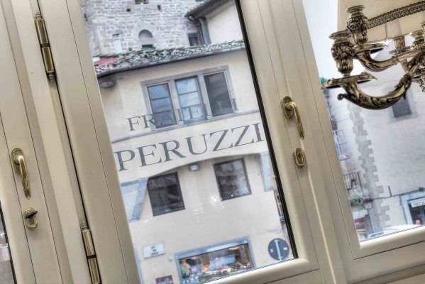 Fratelli Peruzzi - Pемесленные серебряные изделия во Флоренции