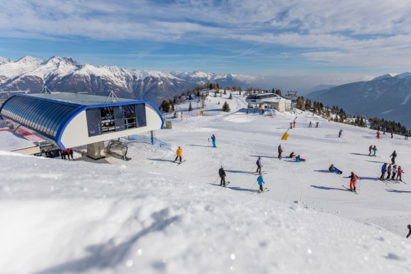 PM SCI - Ski & Snowboard rental in Folgarida
