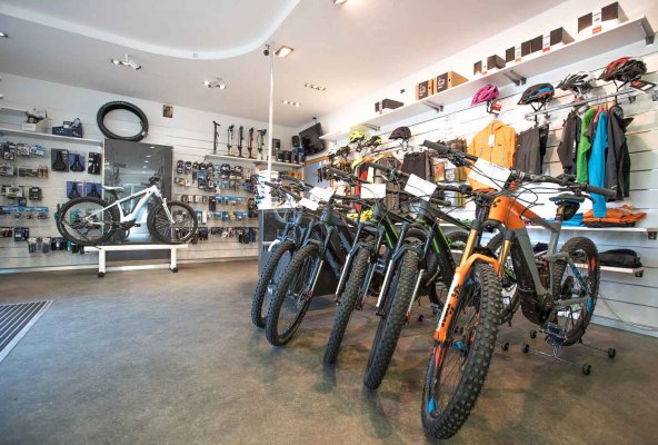 Peak Sport Adventure - bike sales and rental shop in Canazei