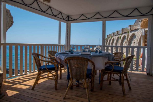 Torre Saracena - Restaurant with sea view in Capri