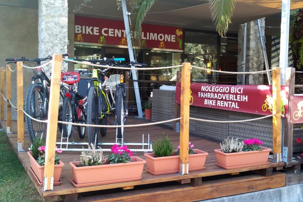 Tombola Rent & Bike Center Limone
