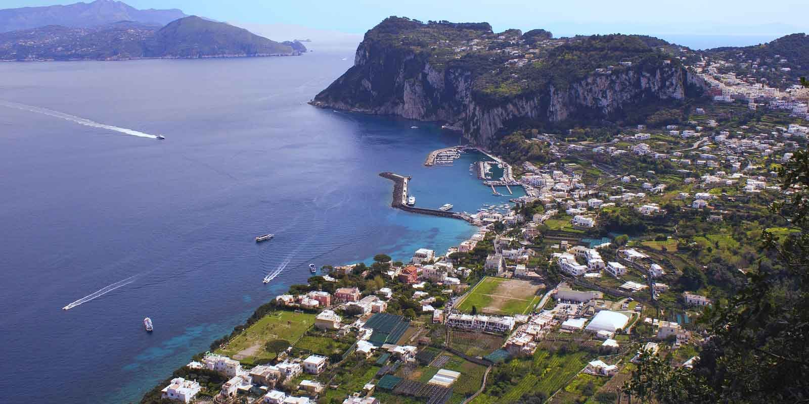 Vacanze a Capri isola del Golfo di Napoli