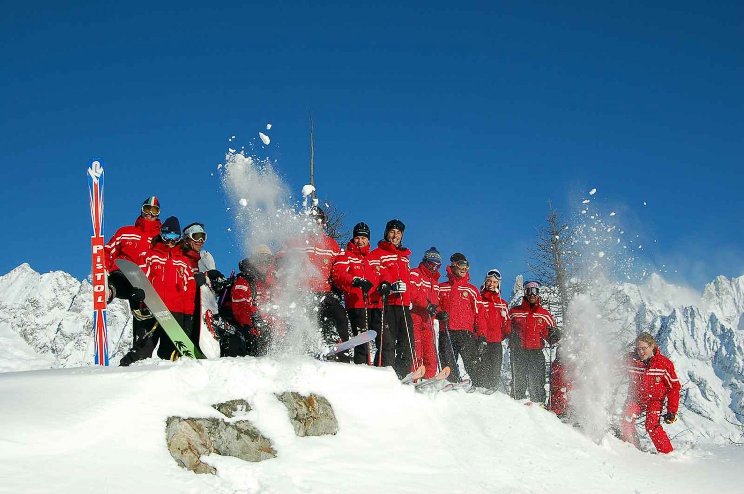 Scuola Sci Monte Bianco - Ski in Courmayeur - Partners - Italia Magazine