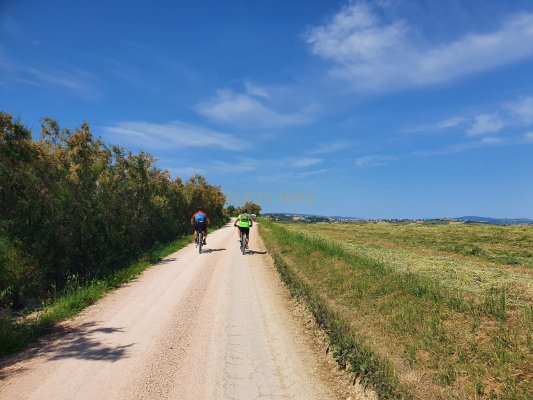 Enjoy Bike - Cesano and Metauro Valleys on an e-bike 