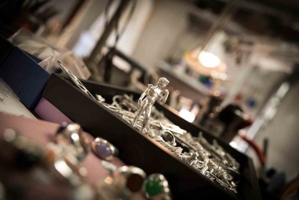 Fratelli Peruzzi - Artisan silverware and goldsmith in Florence