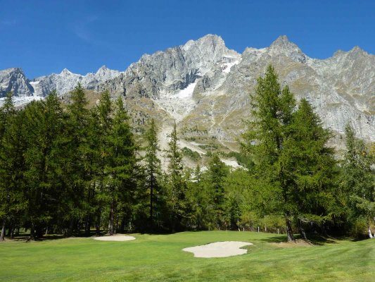 Golf Club Courmayeur - Campo da golf a Courmayeur