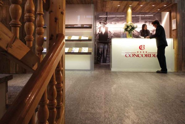  Конкордия (Concordia) отель в центре Ливиньо
