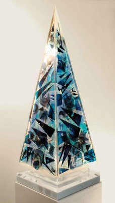 Piramide Blu / 2012 / plexiglass / 40 x 40 x 113 cm
