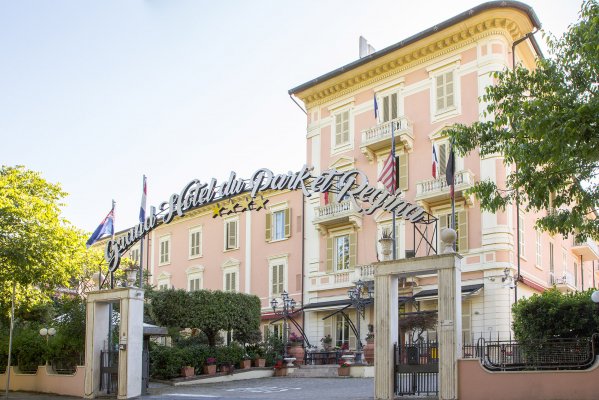 Grand Hotel Du Park Et Regina - 4 Star Hotel in Montecatini Terme