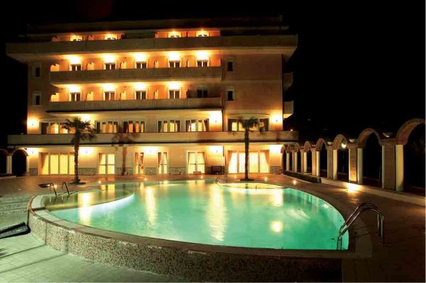 Gruppo Cimino Hotels - Grand Hotel Osman Салерно