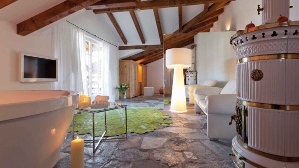 Romantik Hotel Turm - Luxury Hotel in South Tyrol 