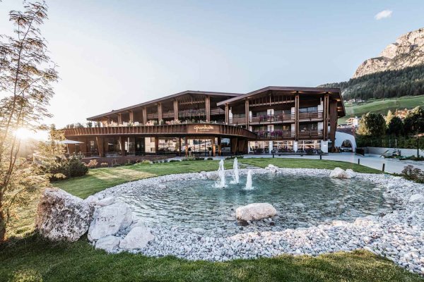 Gran Baita Sport & Wellness - Hotel con Spa in centro a Selva Val Gardena