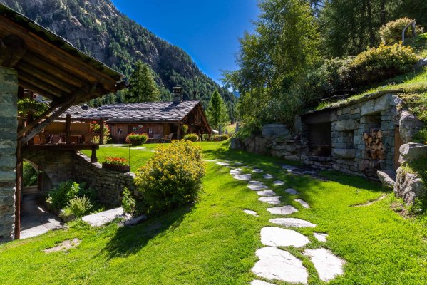 Hotellerie de Mascognaz - Hotel in Champoluc