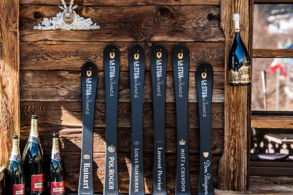  LA STUA - Restaurant, Bar & Apres Ski in Selva Val Gardena