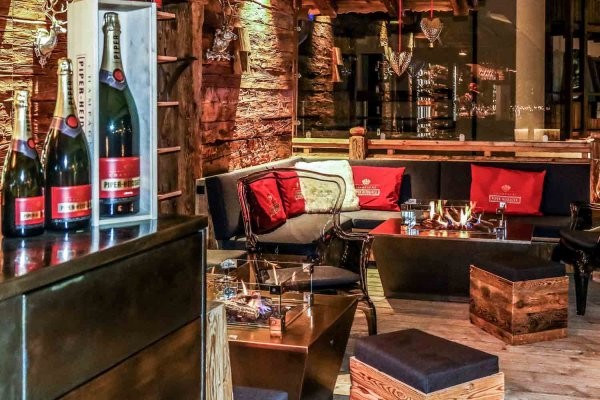 LA STUA - Ristorante, Bar & Apres Ski a Selva Val Gardena