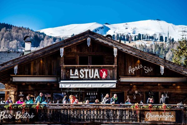 LA STUA - Ресторан, Бар и Апре-Ски в Сельве Валь Гардена
