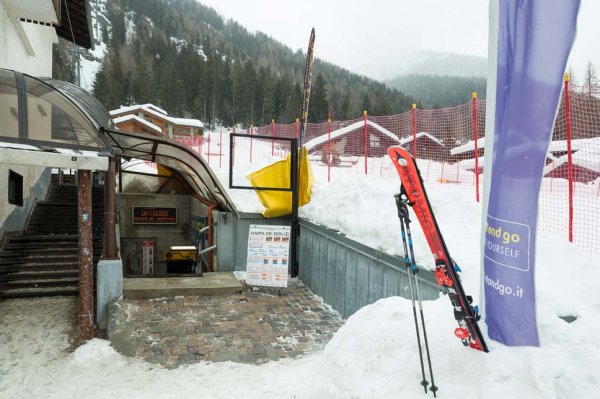 La Glisse - Noleggio sci a Champoluc