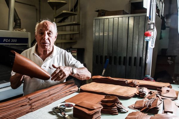 Luigi Limberti - итальянских кожаных изделий