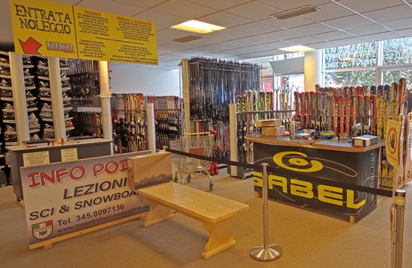 Niko Sport - Ski and snowboard rental shop in Moena