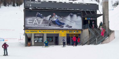 Ski In Noleggio Sci e Snowboard 