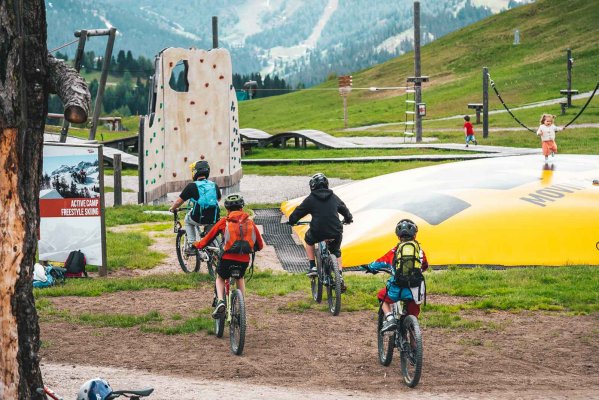  Club Moritzino - L'Après ski più cool delle Dolomiti