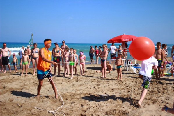 PAC Land - Russian language animation on Rimini Beach