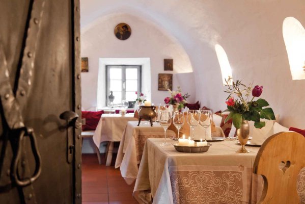 Romantik Hotel Turm - Luxury Hotel in South Tyrol 