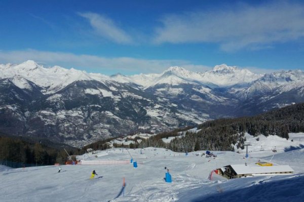 Riccardo Sport Pila - Ski rental shop in Pila