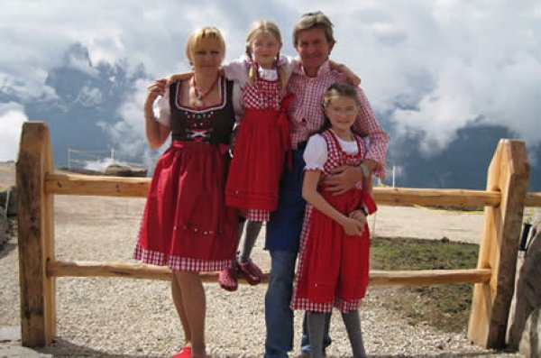 Utia Da Resciesa - Typical Tyrolean style restaurant