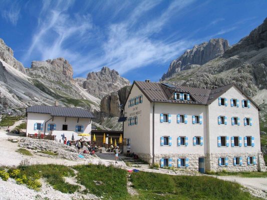 Refuge at the foot of the famous Towers of Vajolet