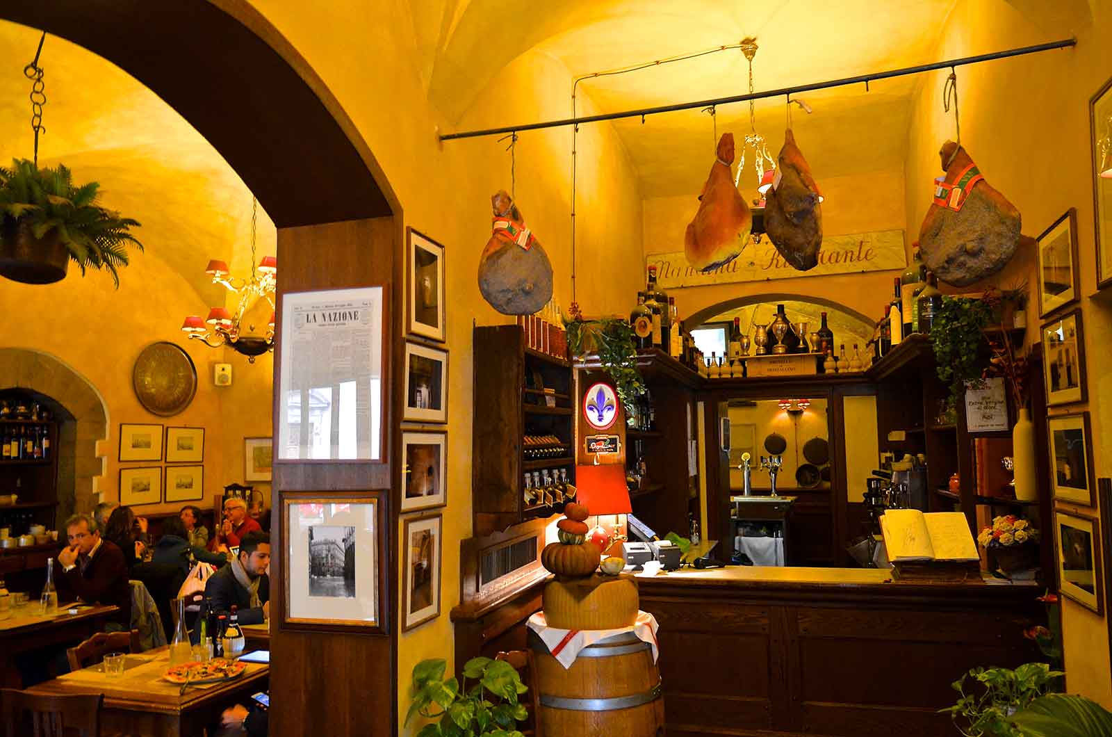 Le Antiche Carrozze - Typical Florentine Trattoria