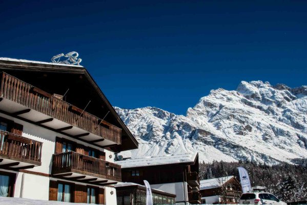 Faloria Mountain Spa Resort - SPA Hotel in Cortina d'Ampezzo