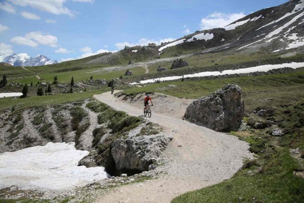 Ski Bamby - Ski and bike rental in Ortisei