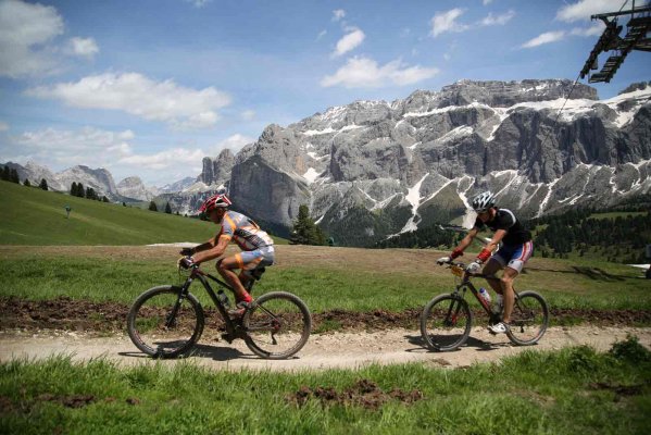 Ski Bamby - Ski and bike rental in Ortisei