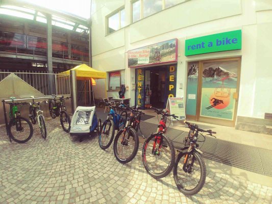 Ski Bamby - Ski and bike rental in Ortisei