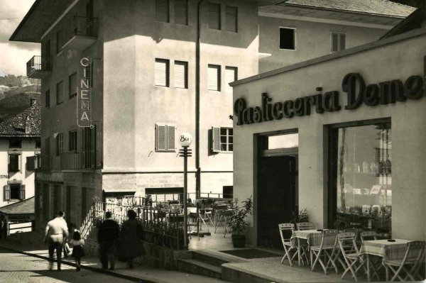 Cafè Demetz -  Historical Cafè in Ortisei