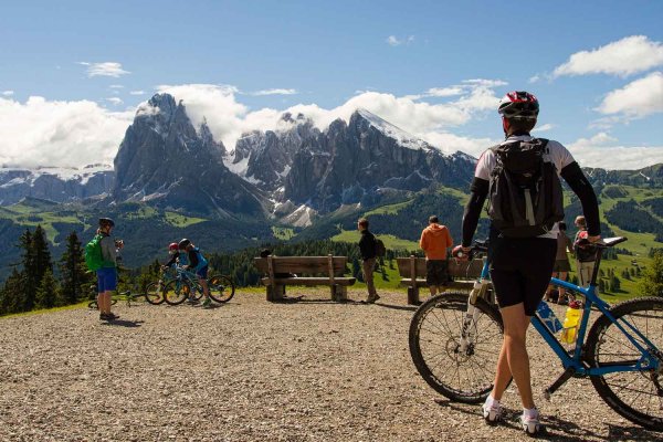 Ski Bamby - Ski and bike rental in Ortisei