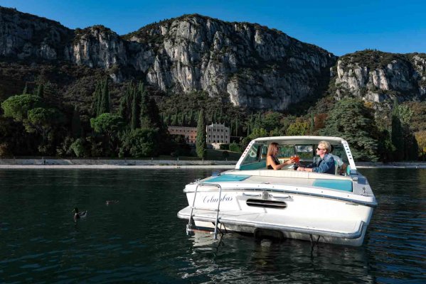 Bertoldi Boats - Tур на моторной лодке по Озеру Гарда