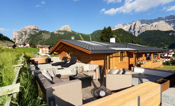 Pine Lodge Dolomites - Luxury Chalet