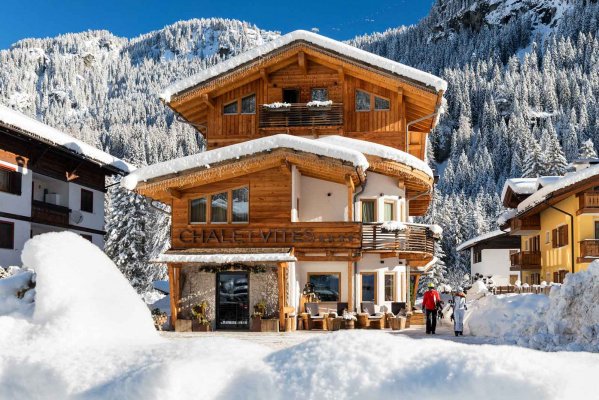 Chalet Vites - Hotel con SPA a Canazei