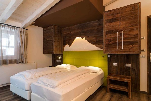 Chalet Vites - SPA Hotel in Canazei