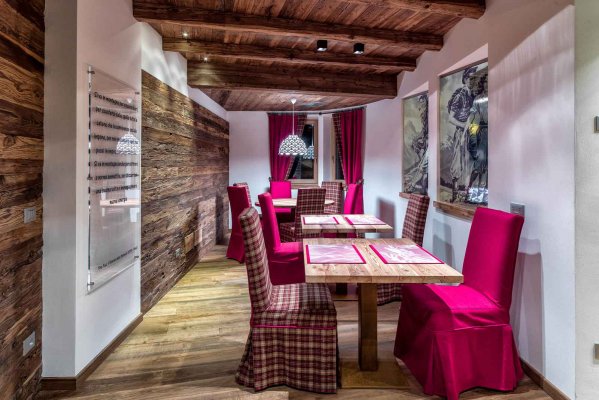 Chalet Vites - Hotel con SPA a Canazei