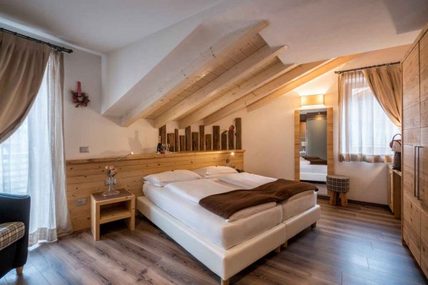 Chalet Vites - SPA Hotel in Canazei