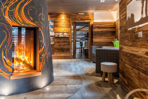 Chalet Vites - Hotel con SPA a Canazei