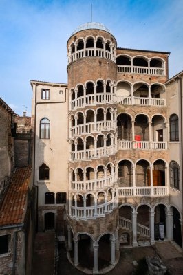 Gioielli Nascosti di Venezia - Scala Contarini del Bovolo