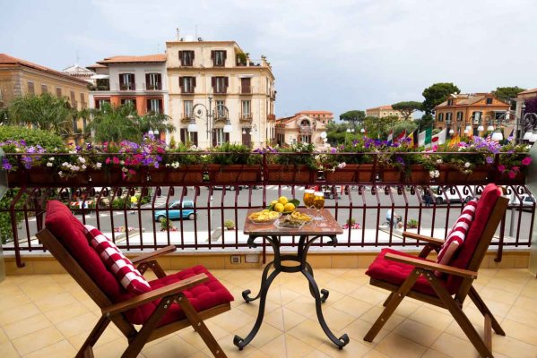 Palazzo Jannuzzi Relais - Hotel 4 stelle superior a Sorrento