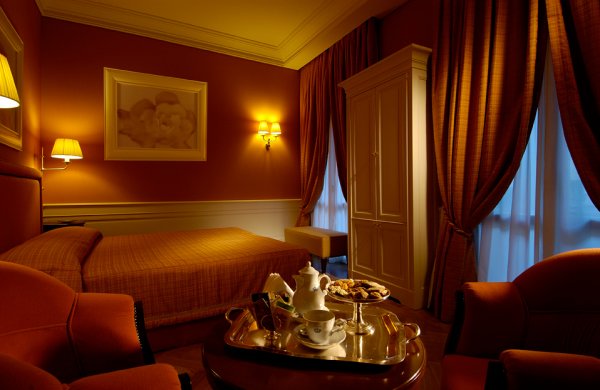 Hotel Corona D'Oro - Отели в центре Болоньи