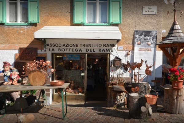 La Bottega del Rame Moena - Copper pots