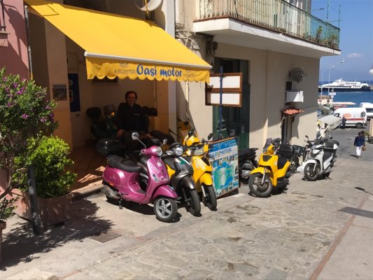 Oasi Motor - Scooter and boat rental in Capri