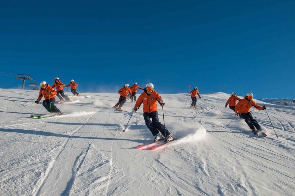 Scuola Sci Des Alpes - Ski school in Madonna di Campiglio